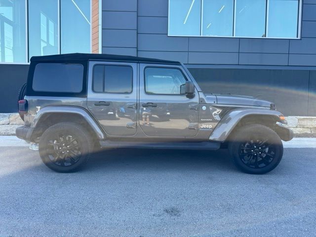 Used 2024 Jeep Wrangler Unlimited Sahara w/ Technology Group AWD/4WD image 2