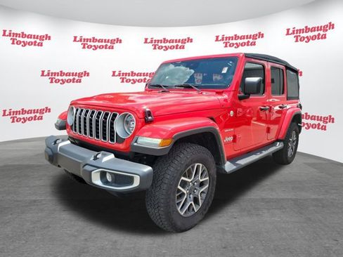 Used 2024 Jeep Wrangler Unlimited Sahara AWD/4WD image 21