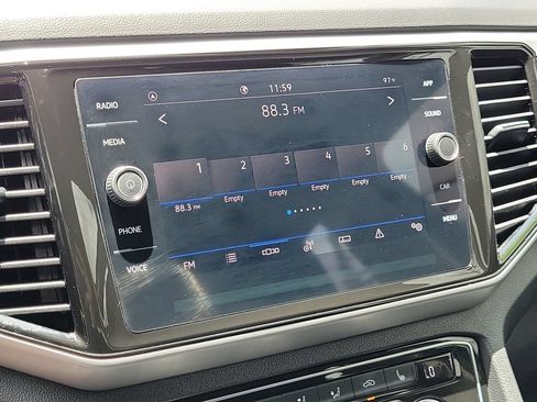 Used 2023 Volkswagen Atlas SE FWD image 24
