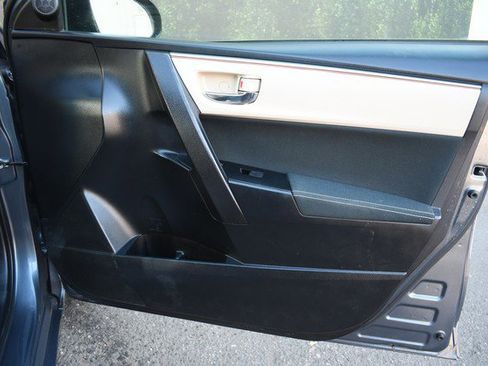 Used 2014 Toyota Corolla LE image 23