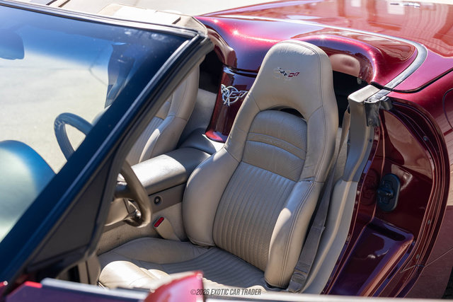 Used 2003 Chevrolet Corvette Convertible w/ Preferred Equipment Group1 RWD image 48