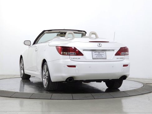Used 2010 Lexus IS 250C w/ Luxury Pkg RWD image 5