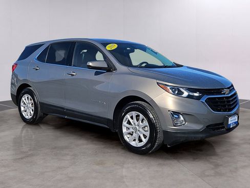 Used 2019 Chevrolet Equinox LT image 3