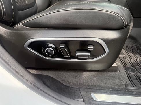 Used 2021 Jeep Grand Cherokee L Overland w/ Advanced Protech Group III AWD/4WD image 63