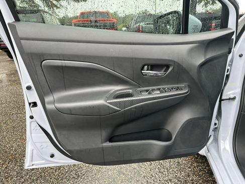 New 2025 Nissan Versa SV w/ Trunk Package image 10