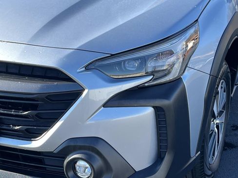 Used 2024 Subaru Outback Premium image 11