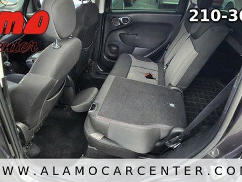 Used 2017 FIAT 500L Pop image 32
