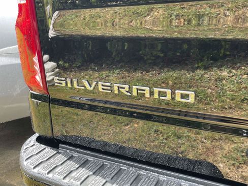 Used 2024 Chevrolet Silverado 1500 RST w/ Z71 Off-Road Package AWD/4WD image 30