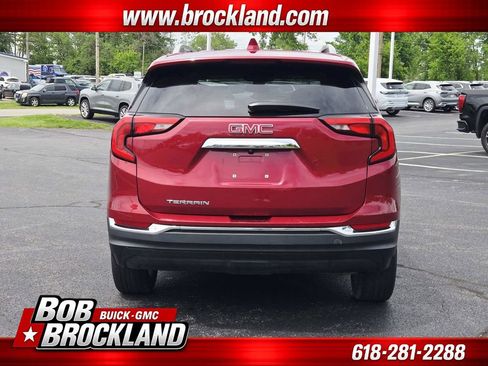 Used 2021 GMC Terrain SLT FWD image 4