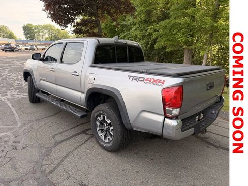 Used 2016 Toyota Tacoma TRD Off-Road w/ Towing Package AWD/4WD image 7
