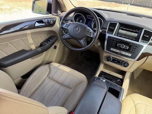 Used 2016 Mercedes-Benz GL 450 4MATIC image 30