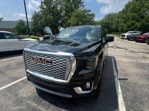 Used 2022 GMC Yukon Denali AWD/4WD image 1