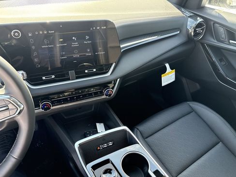 New 2026 Chevrolet Equinox LT w/ Convenience Package II image 21