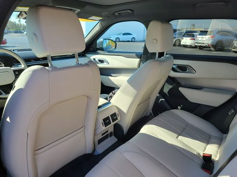 Used 2022 Land Rover Range Rover Velar R-Dynamic S image 12