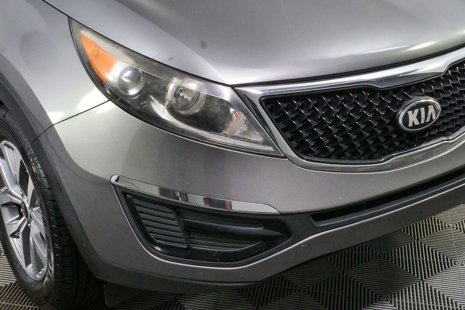 Used 2016 Kia Sportage LX FWD image 31