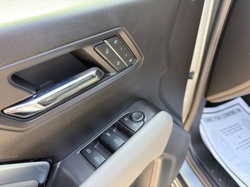 Used 2025 Chevrolet Colorado ZR2 w/ Technology Package AWD/4WD image 24