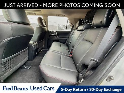 Used 2020 Toyota 4Runner Venture w/ Moonroof Package AWD/4WD image 12
