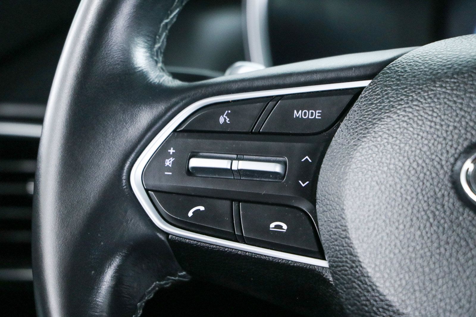 Used 2023 Hyundai Santa Fe SEL Premium AWD/4WD image 13
