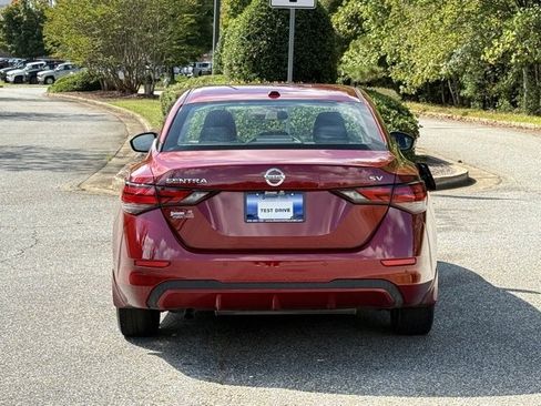 Used 2023 Nissan Sentra SV image 4