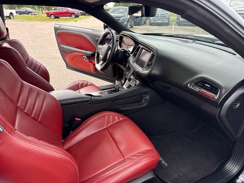 Used 2023 Dodge Challenger SRT Hellcat RWD image 25