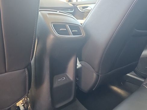 Used 2023 Buick Envision Preferred FWD image 12