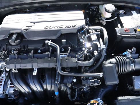 New 2026 Hyundai Elantra SEL Sport image 6