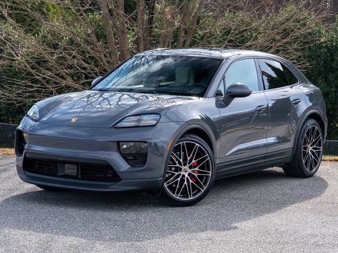 New 2025 Porsche Macan 4S Electric image 1