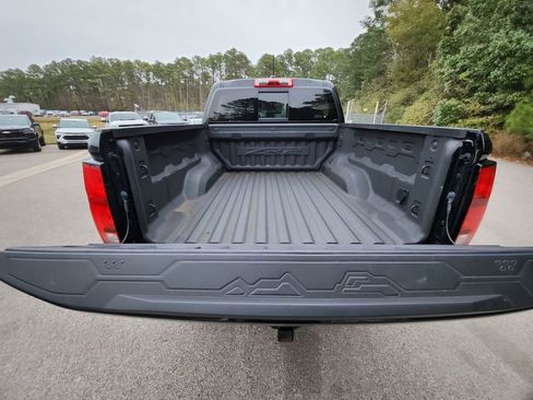 Used 2024 Chevrolet Colorado ZR2 w/ Technology Package image 29