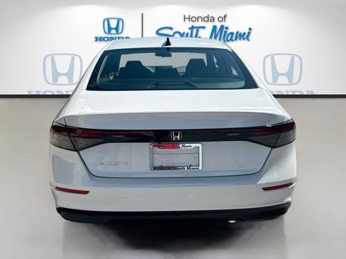 New 2025 Honda Accord SE image 5