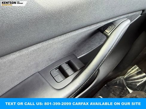 Used 2022 Tesla Model Y Performance AWD/4WD image 18