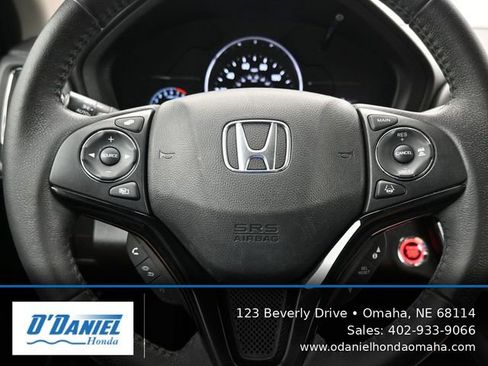Used 2020 Honda HR-V Touring image 29