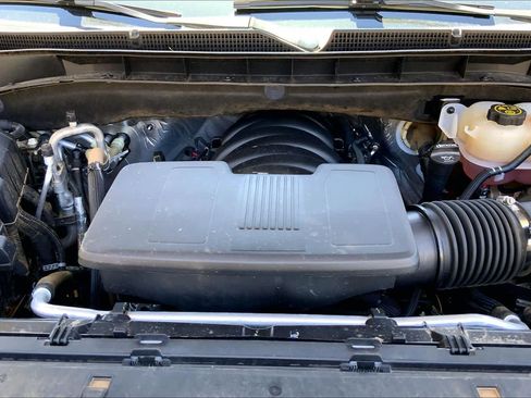 Used 2023 GMC Yukon SLT AWD/4WD image 32