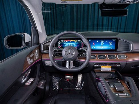 New 2026 Mercedes-Benz GLS 450 4MATIC image 15
