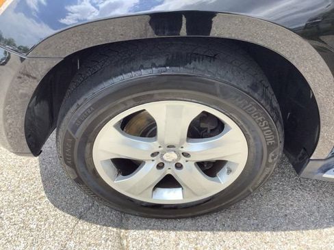 Used 2012 Mercedes-Benz GL 450 4MATIC image 37