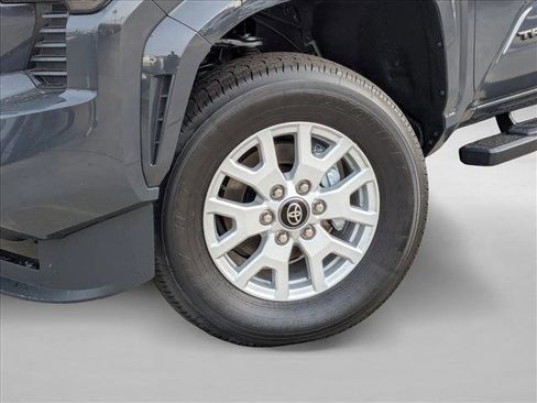 Used 2025 Toyota Tacoma SR5 image 10