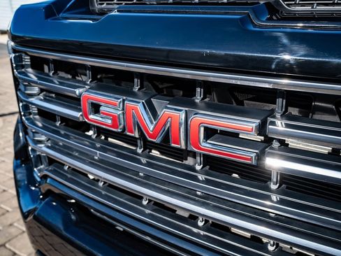 Used 2023 GMC Sierra 2500 AT4 w/ Gooseneck/5TH Wheel Package image 3