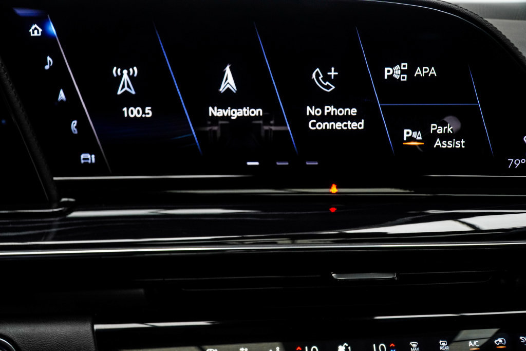 Used 2023 Cadillac Escalade ESV Sport w/ Touring Package AWD/4WD image 32