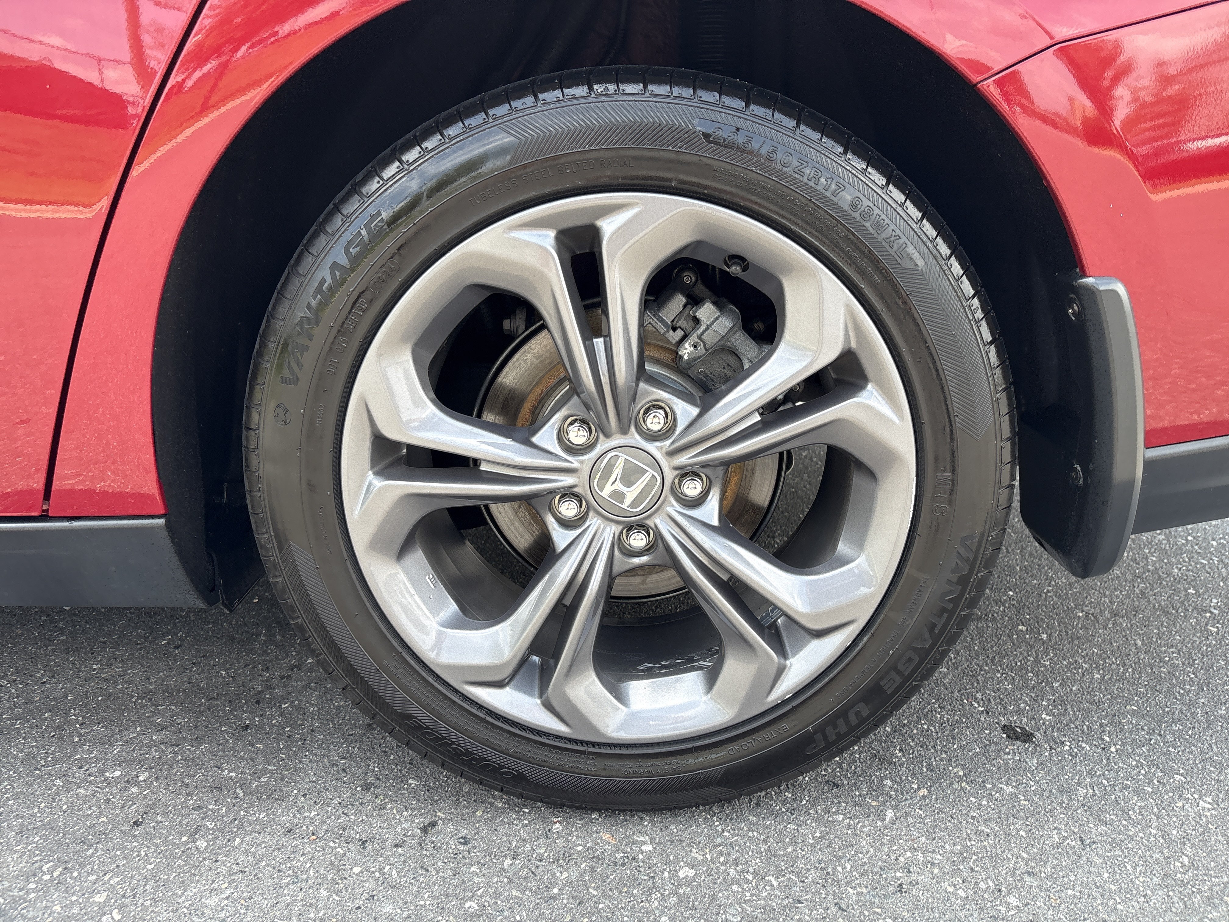 Used 2024 Honda Accord EX image 14