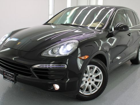 Used 2012 Porsche Cayenne image 28
