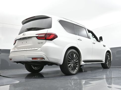 Used 2024 INFINITI QX80 Sensory w/ Cargo Package image 28