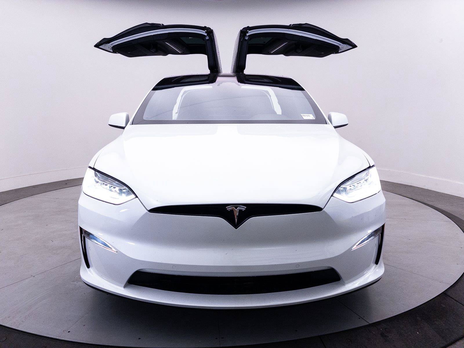 Used 2022 Tesla Model X AWD/4WD image 2