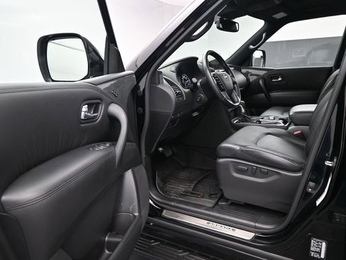 Used 2022 Nissan Armada SL w/ Midnight Edition Package AWD/4WD image 9