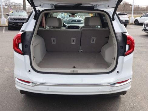 Used 2023 GMC Terrain Denali w/ Denali Premium Package AWD/4WD image 37