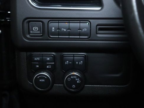 Used 2021 Chevrolet Tahoe LT AWD/4WD image 31