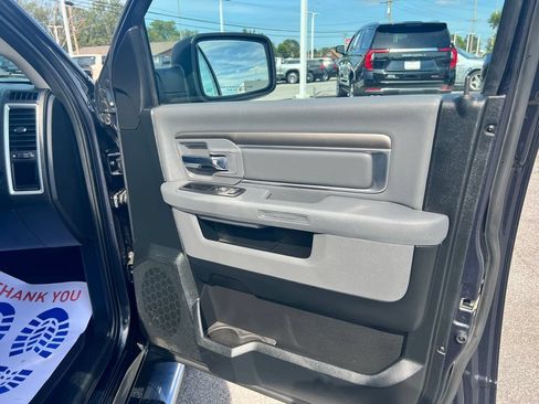 Used 2017 RAM 1500 Big Horn AWD/4WD image 38