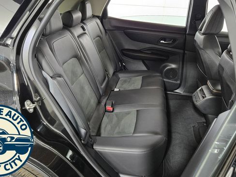 Used 2023 Nissan Ariya AWD image 34