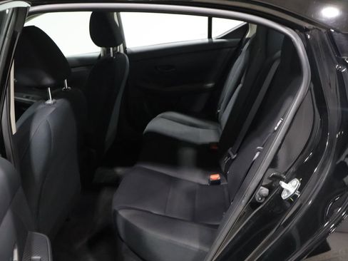 Used 2024 Nissan Sentra S image 17