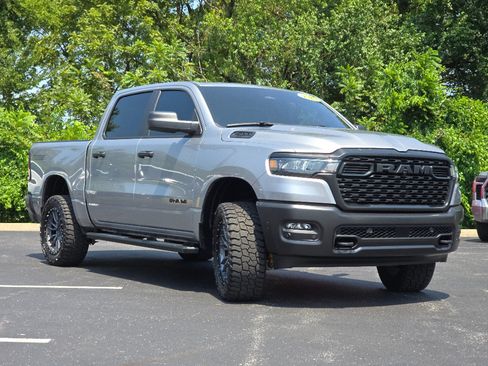 Used 2025 RAM 1500 Warlock AWD/4WD image 6