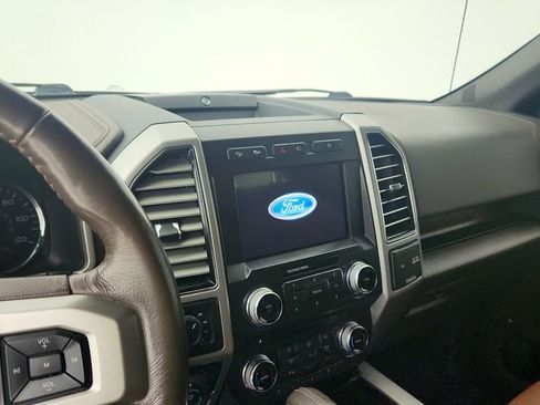 Used 2018 Ford F150 King Ranch w/ Equipment Group 601A Luxury AWD/4WD image 52