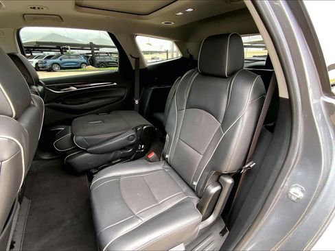 Used 2020 Buick Enclave Avenir w/ Avenir Technology Package image 20